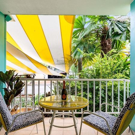 Oasis Luxe On Macrossan Street - Stylish Residence Порт Дъглас Екстериор снимка