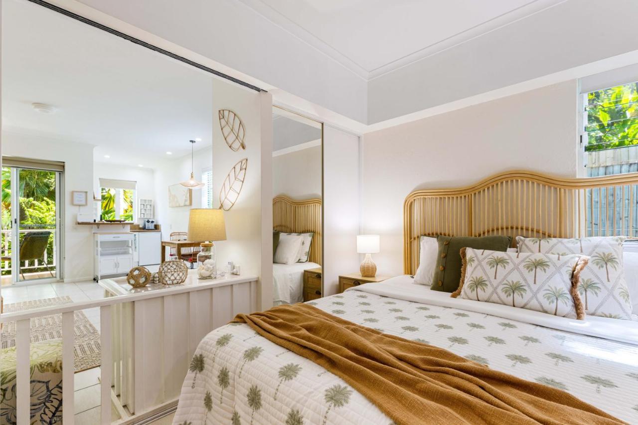 Oasis Luxe On Macrossan Street - Stylish Residence Порт Дъглас Екстериор снимка