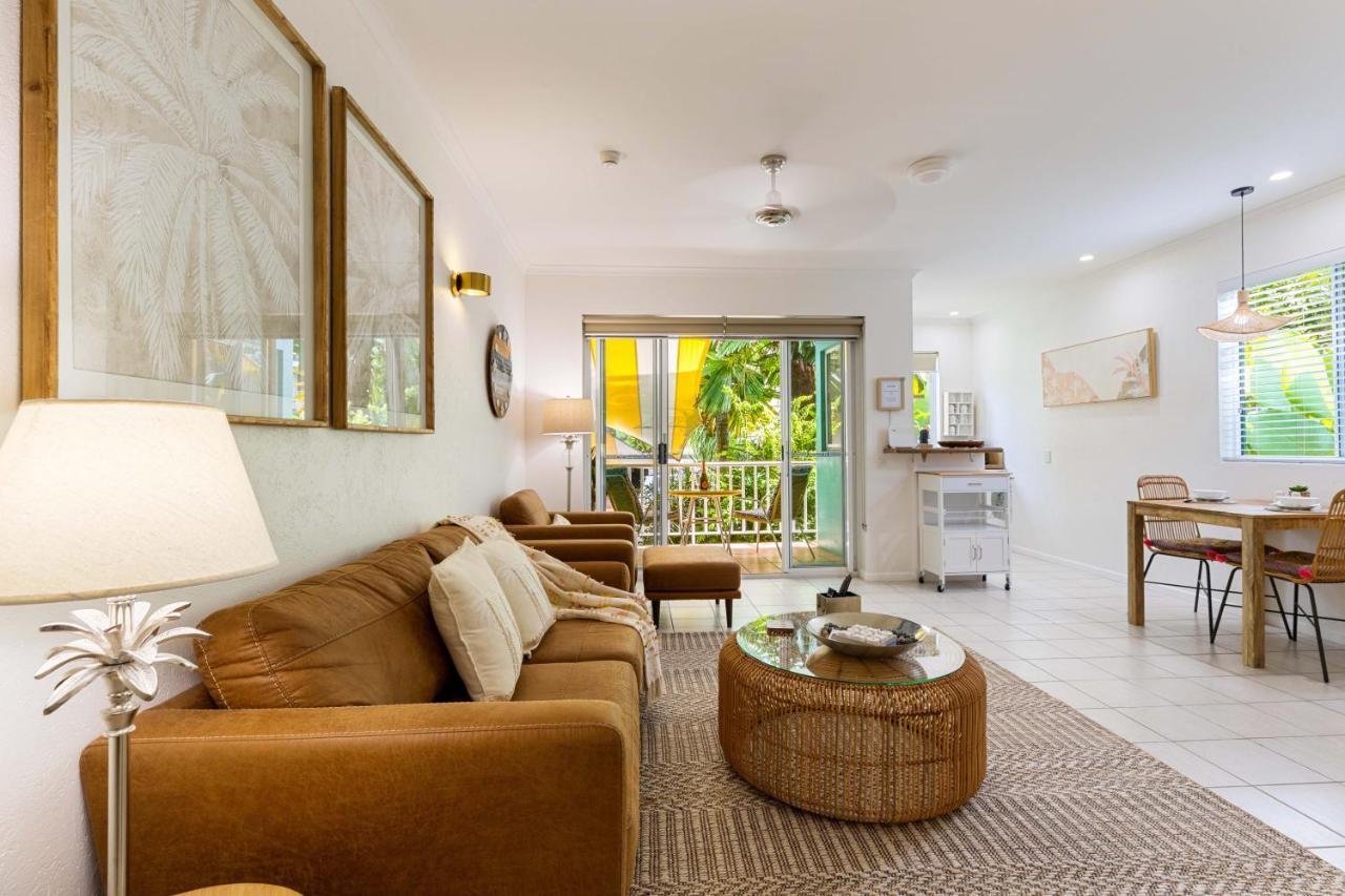 Oasis Luxe On Macrossan Street - Stylish Residence Порт Дъглас Екстериор снимка